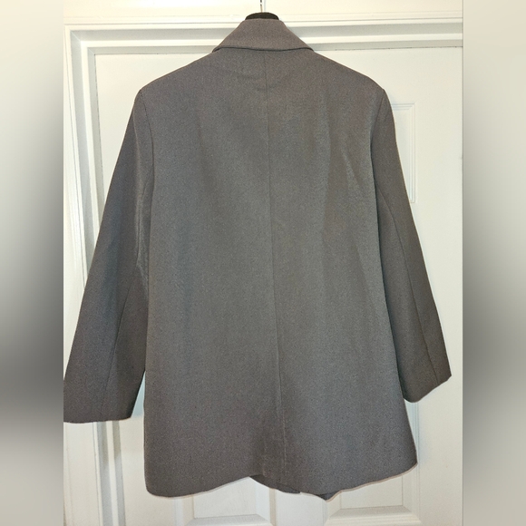 Chic Double-Breasted Gray Blazer - Picture 3 of 5